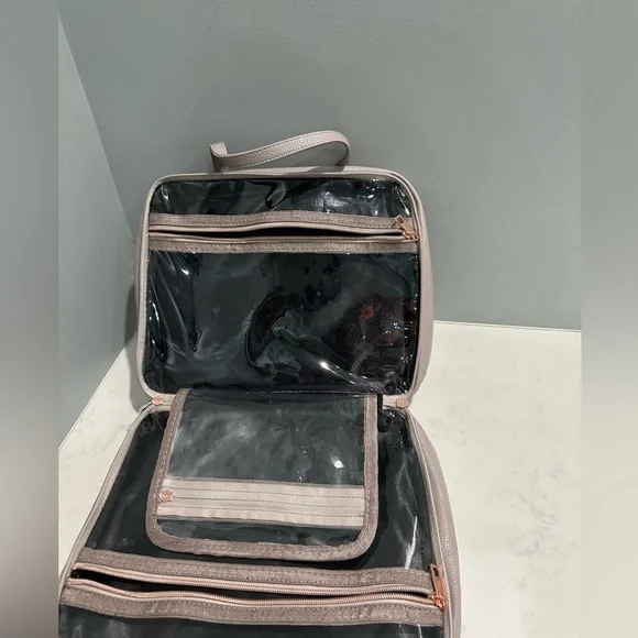 Leather Toiletry Travel Bag for Women - Large Cosmetic Size - Picture 5 of 11